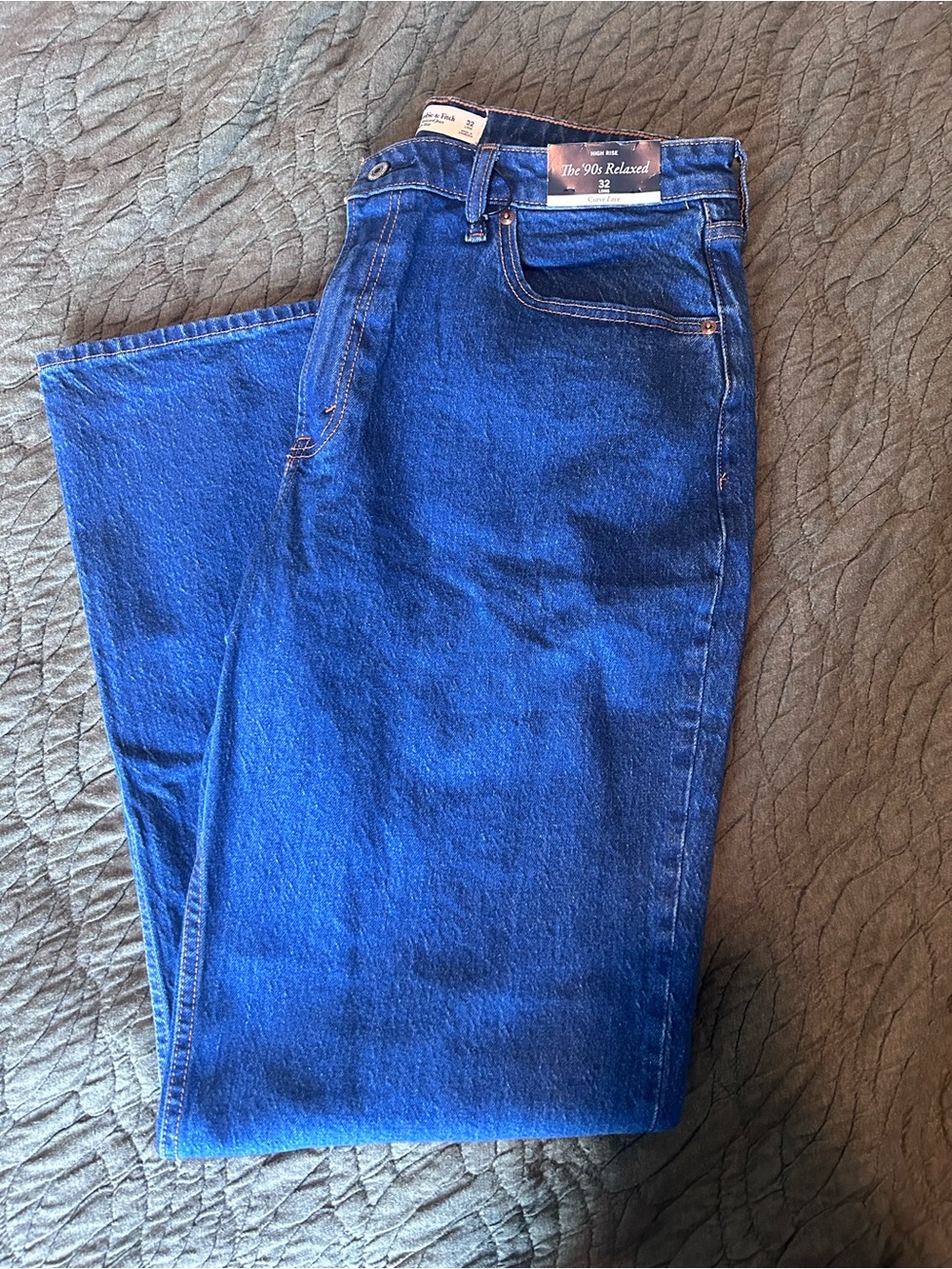 Abercrombie & Fitch Curve Love 90s Relaxed Jeans 32 Long NWT